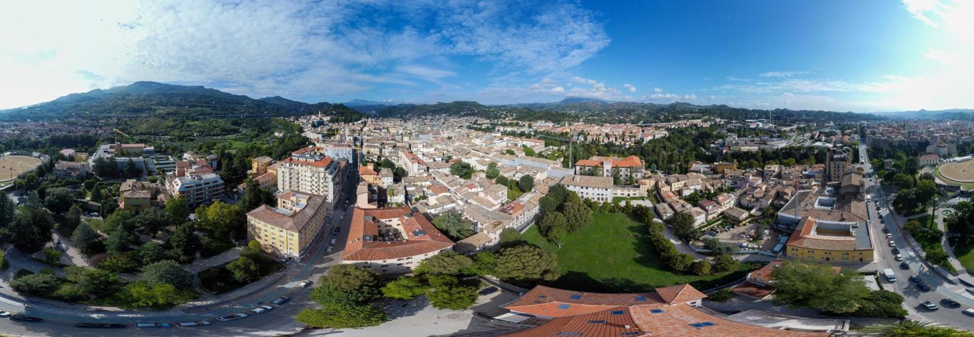 Villino Mari Camere Con Parcheggio Privato Gratuito Ascoli Piceno Exterior photo